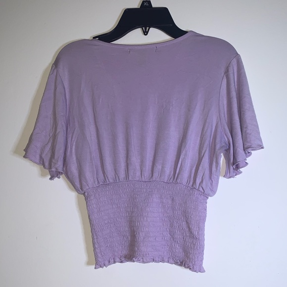 Low v neck lilac blouse with buttons half way up - Picture 3 of 5